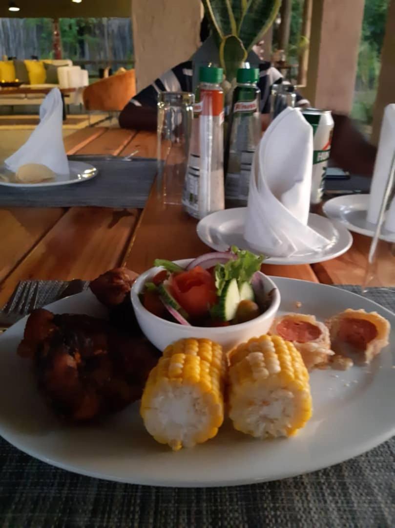 Xhabe Safari Lodge Chobe Muchenje Exterior photo